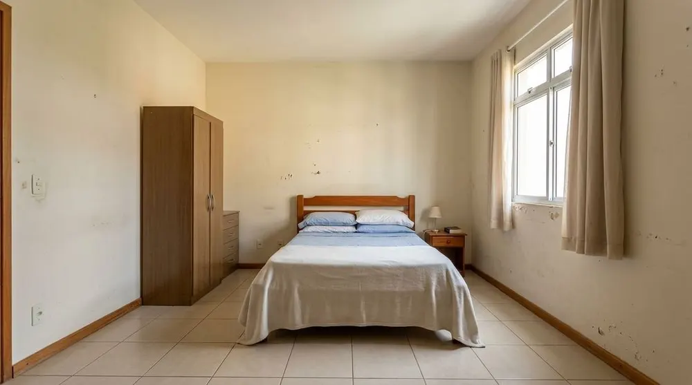 Quarto antes da pintura decorativa